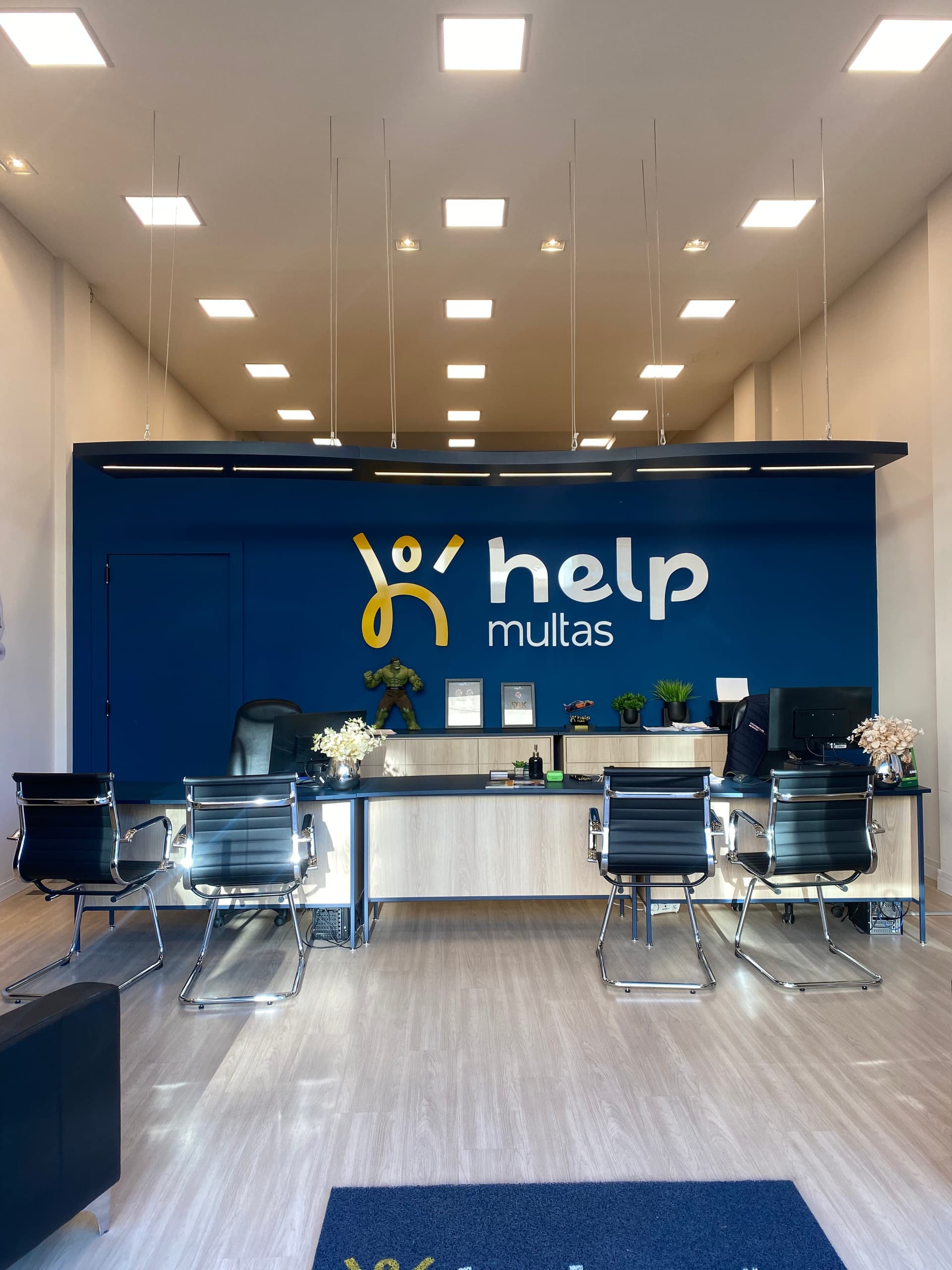 Interior da Help Multas